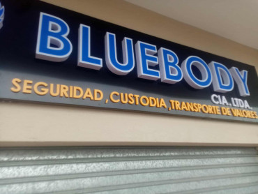 Letras corpóreas en acrilico con iluminación led